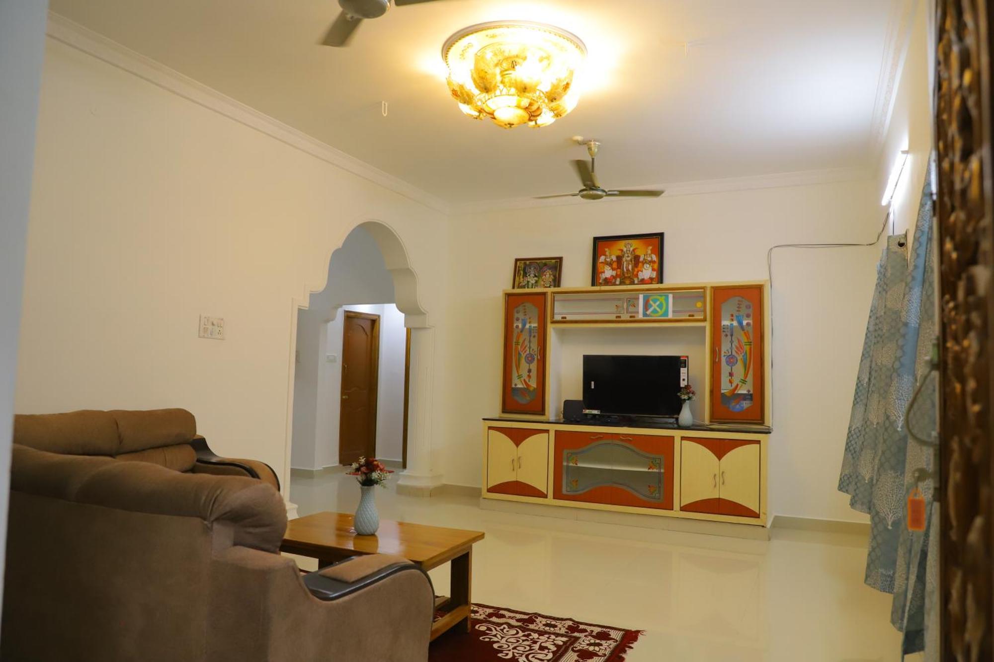 Nanda Mohan Homestay- Luxuries Ac Apartment Close To Alipiri Foothills-Kapila Teertham And Iskcon Temple Tirupati Kültér fotó