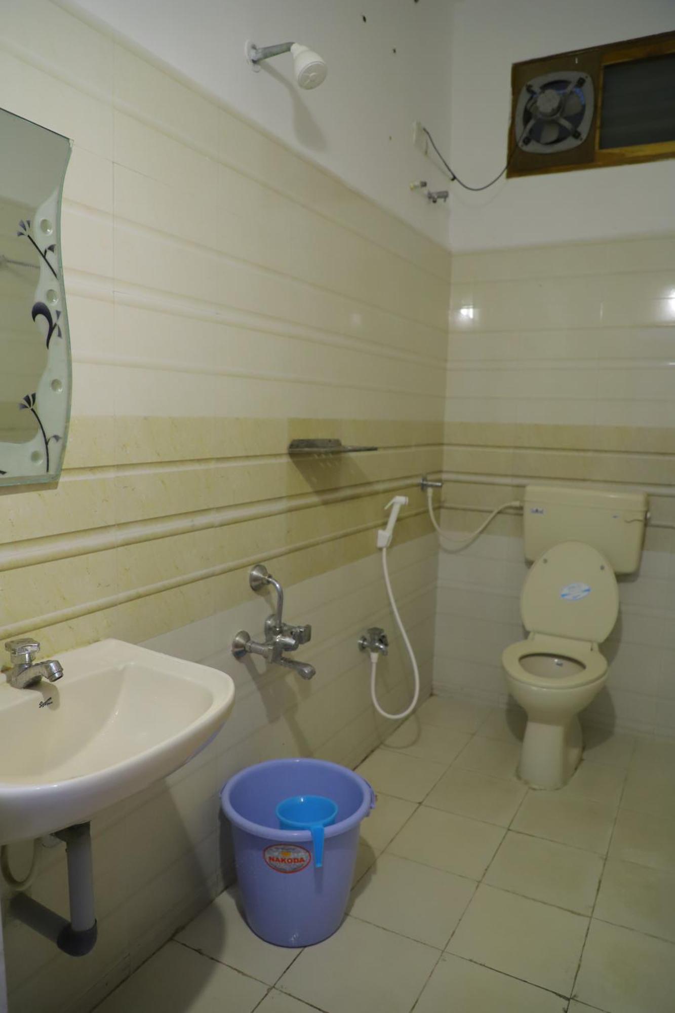 Nanda Mohan Homestay- Luxuries Ac Apartment Close To Alipiri Foothills-Kapila Teertham And Iskcon Temple Tirupati Kültér fotó