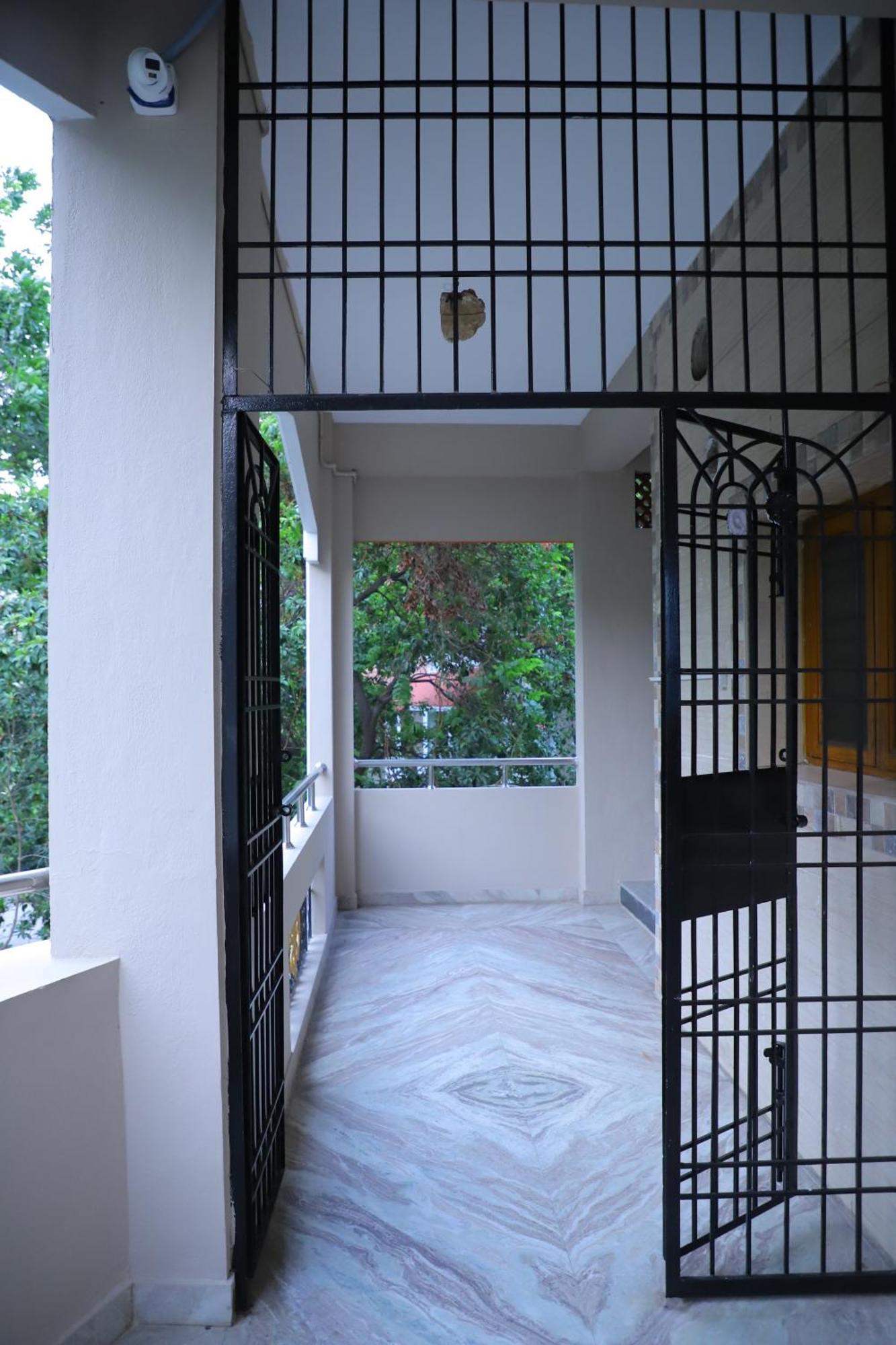 Nanda Mohan Homestay- Luxuries Ac Apartment Close To Alipiri Foothills-Kapila Teertham And Iskcon Temple Tirupati Kültér fotó